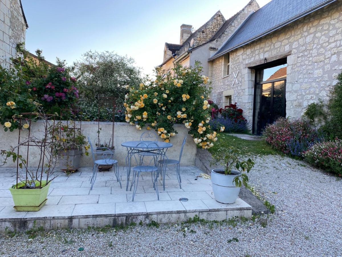 Studio Indre Climatise, La Halte De Cuze, Aux Abords De La Loire A Velo Huismes Экстерьер фото