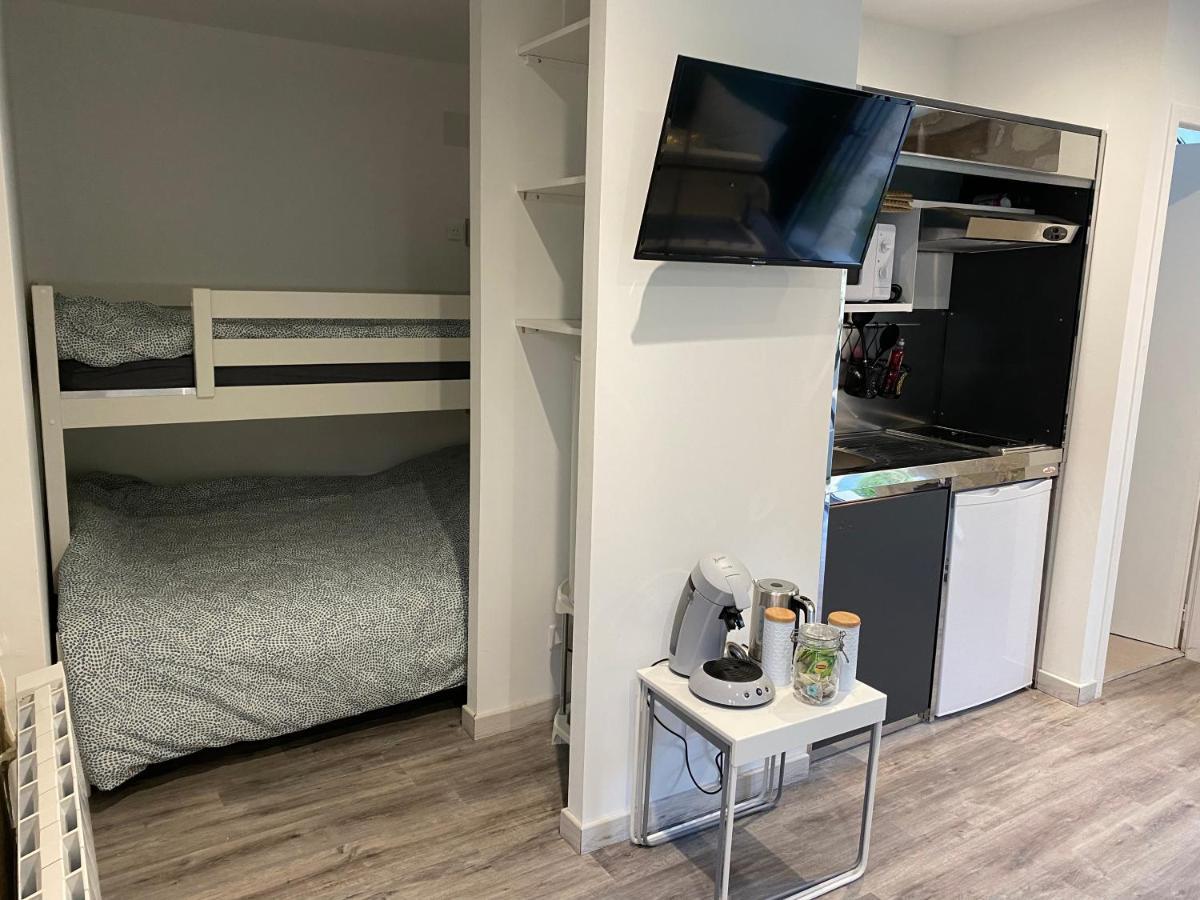 Studio Indre Climatise, La Halte De Cuze, Aux Abords De La Loire A Velo Huismes Экстерьер фото